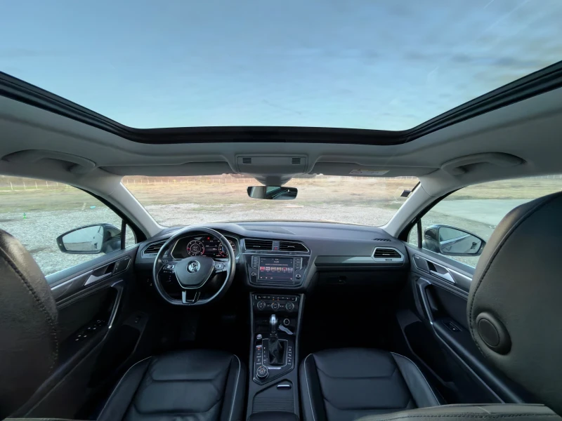 VW Tiguan 2.0 TDI 190кс 4х4/ R-Line/ Digital/ Dynaudio/ Full, снимка 9 - Автомобили и джипове - 52761417