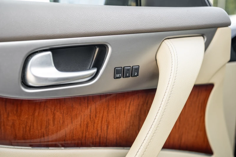 Infiniti Fx 50 S     ГАЗ, снимка 12 - Автомобили и джипове - 52773400