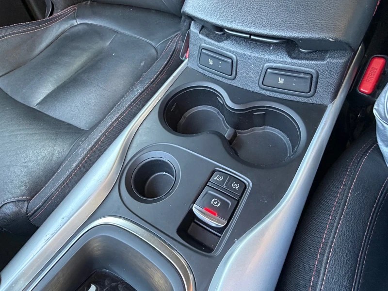 Renault Kadjar 1.2Turbo EDC7, снимка 11 - Автомобили и джипове - 52892461