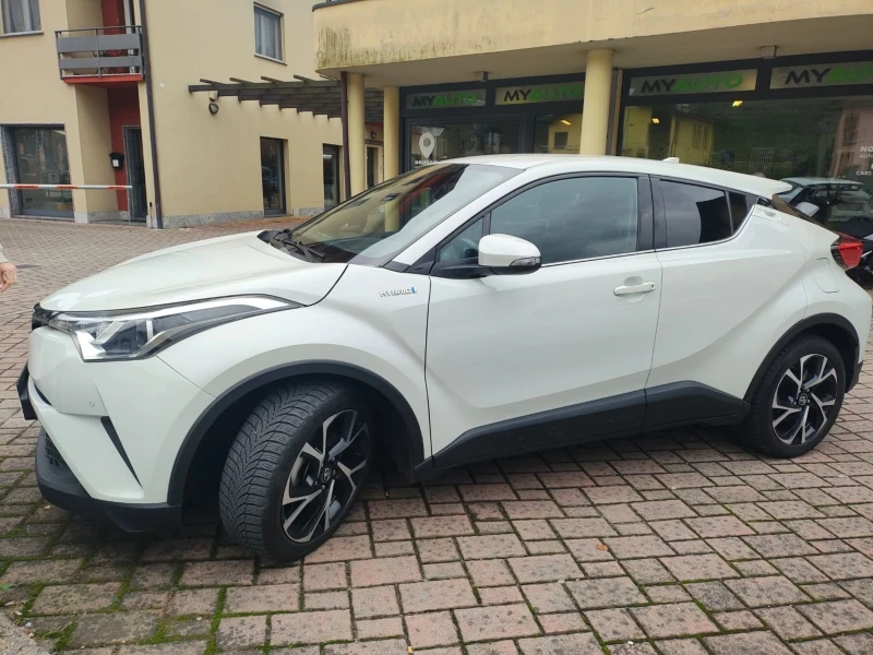 Toyota C-HR ОЧАКВАН ВНОС ИТАЛИЯ/1.8 ХИБРИД/122 КС/90000КМ/, снимка 2 - Автомобили и джипове - 52929422