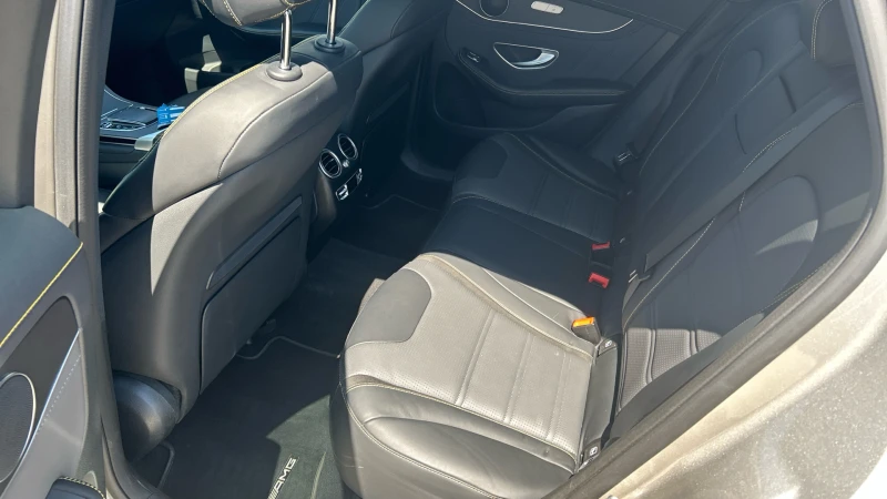 Mercedes-Benz GLC 63 AMG 63S 4MATIC+ , снимка 10 - Автомобили и джипове - 53191517