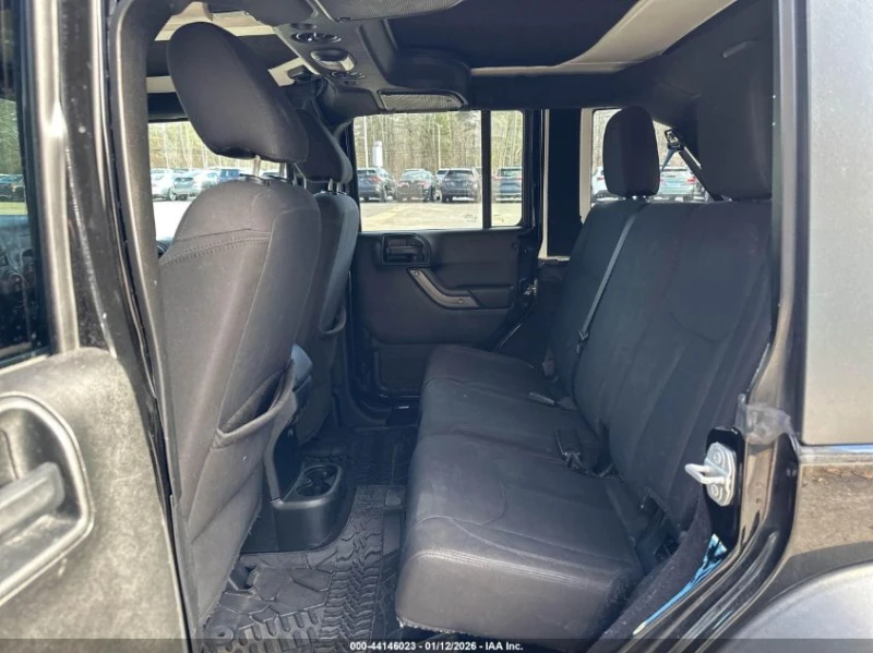 Jeep Avenger 3.6L V-6 DOHC, VVT, 285HP 4X4 Drive, снимка 8 - Автомобили и джипове - 53343589