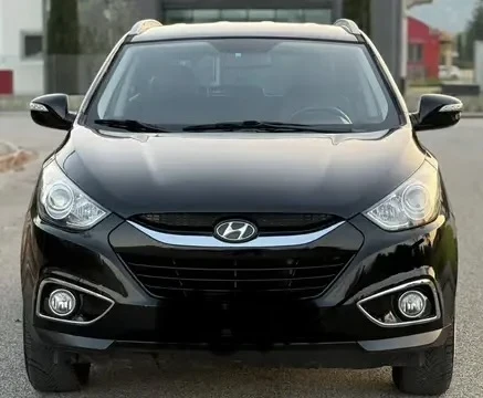 Hyundai IX35 Tucson 1.7 116, снимка 2 - Автомобили и джипове - 52957521