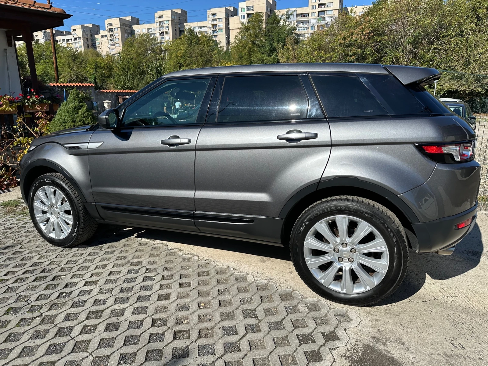 Land Rover Range Rover Evoque 2.2SD4 190к.с. - изображение 7