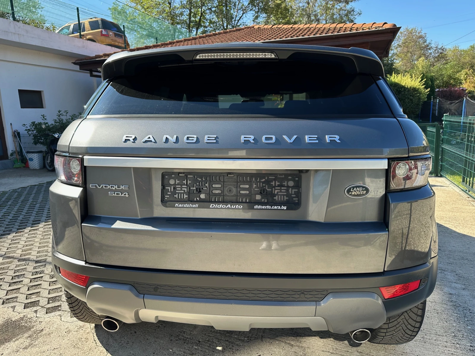 Land Rover Range Rover Evoque 2.2SD4 190к.с. - изображение 5