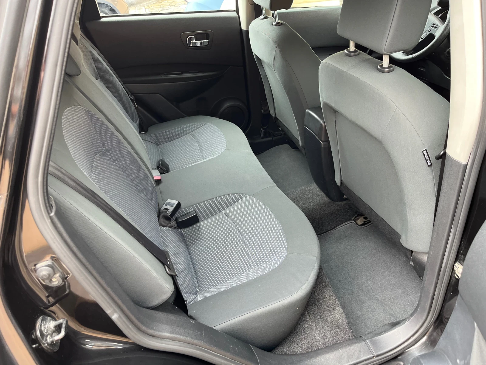 Nissan Qashqai 1.5 DCI - изображение 8