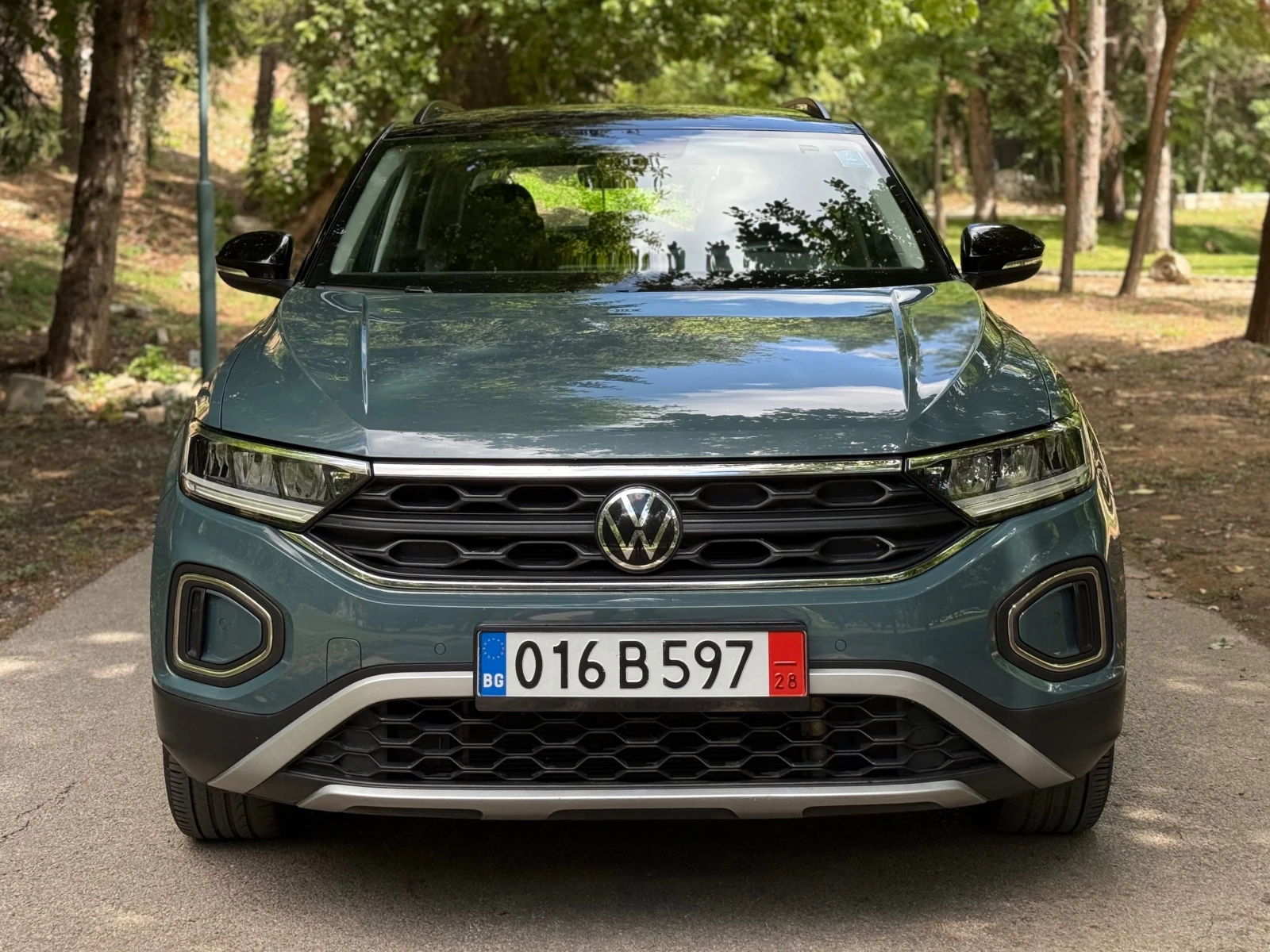 VW T-Roc  1.5 TSI* FACE* DSG* DIGITAL* DIST* ASIST* CARPLAY - изображение 2