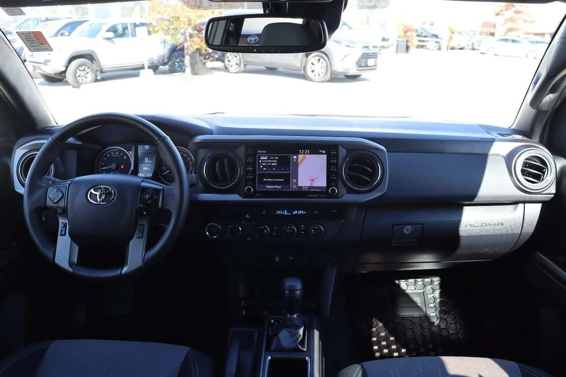 Toyota Tacoma * 4x4 Double Cab Auto * CARFAX * БЕЗ ПЪРВОНАЧАЛНА  - изображение 9