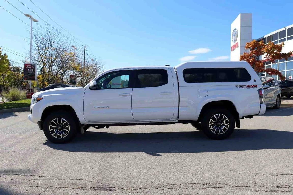 Toyota Tacoma * 4x4 Double Cab Auto * CARFAX * БЕЗ ПЪРВОНАЧАЛНА  - изображение 2