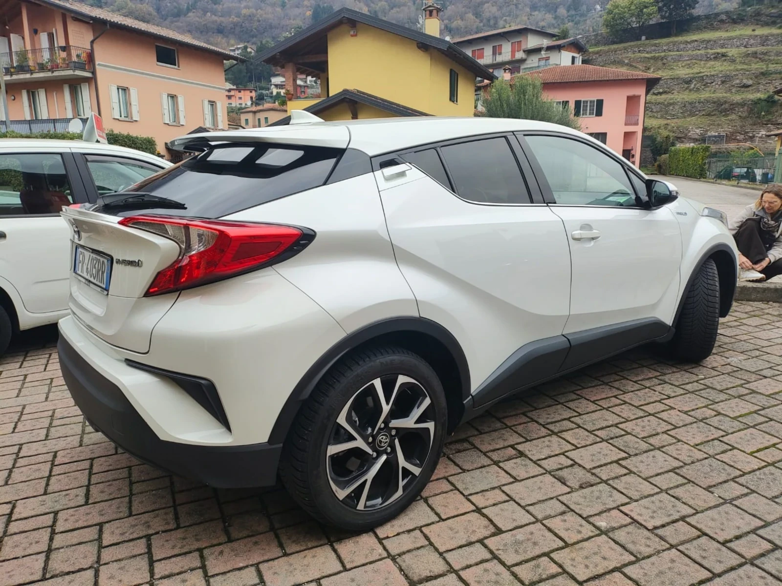 Toyota C-HR ������� ���� ������/1.8 ������/122 ��/90000��/ | Mobile.bg � ����������� 4