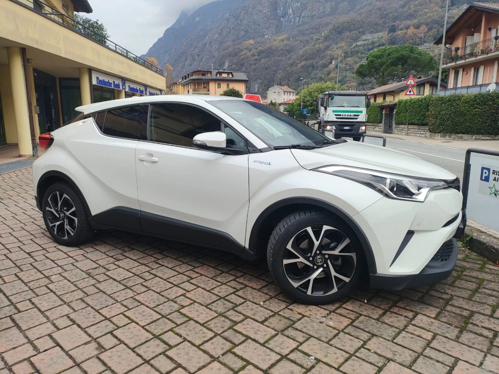 Toyota C-HR ������� ���� ������/1.8 ������/122 ��/90000��/ | Mobile.bg � ����������� 3