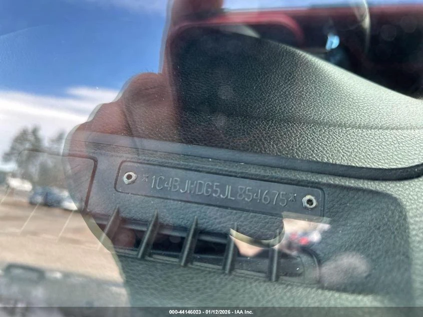 Jeep Avenger 3.6L V-6 DOHC, VVT, 285HP 4X4 Drive | Mobile.bg � ����������� 9