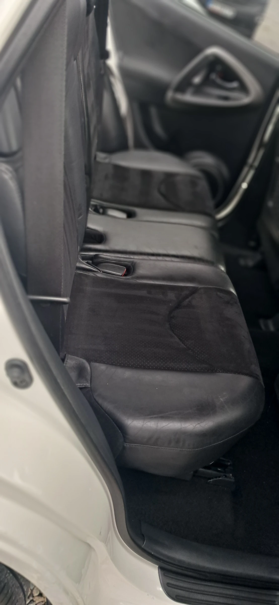 Toyota Rav4 2.2D4D | Mobile.bg � ����������� 12