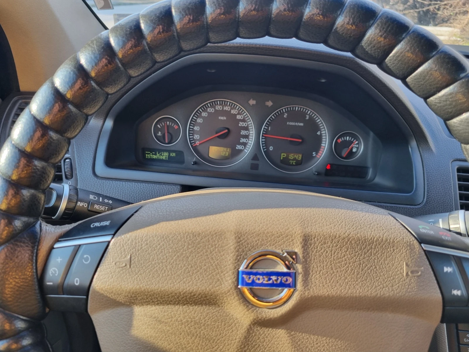 Volvo Xc90  - изображение 7