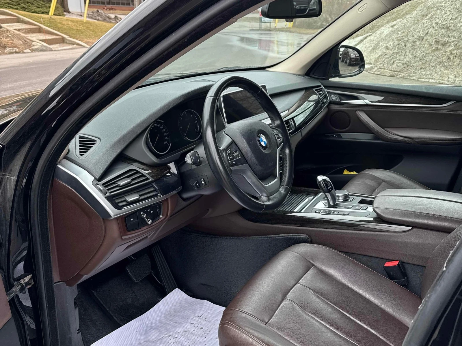 BMW X5 xDrive35d АВТО КРЕДИТ, снимка 8 - Автомобили и джипове - 53958815