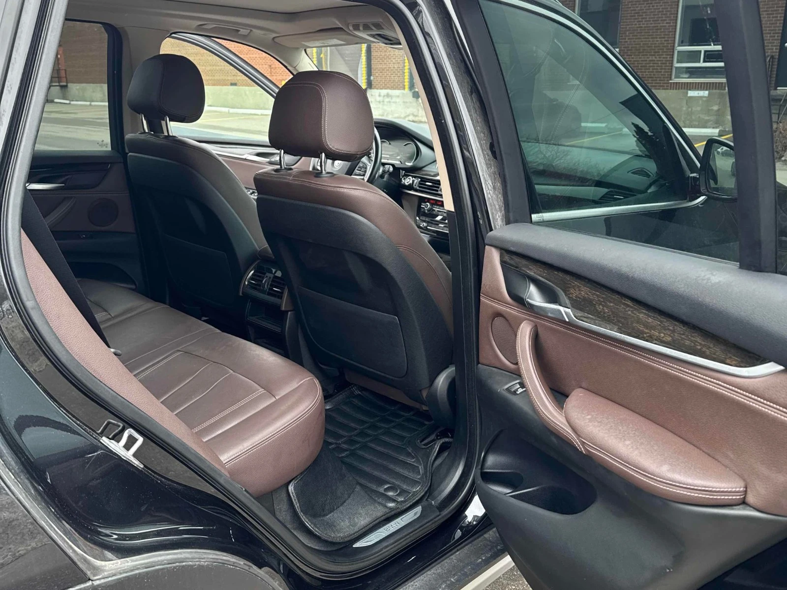 BMW X5 xDrive35d АВТО КРЕДИТ, снимка 14 - Автомобили и джипове - 53958815