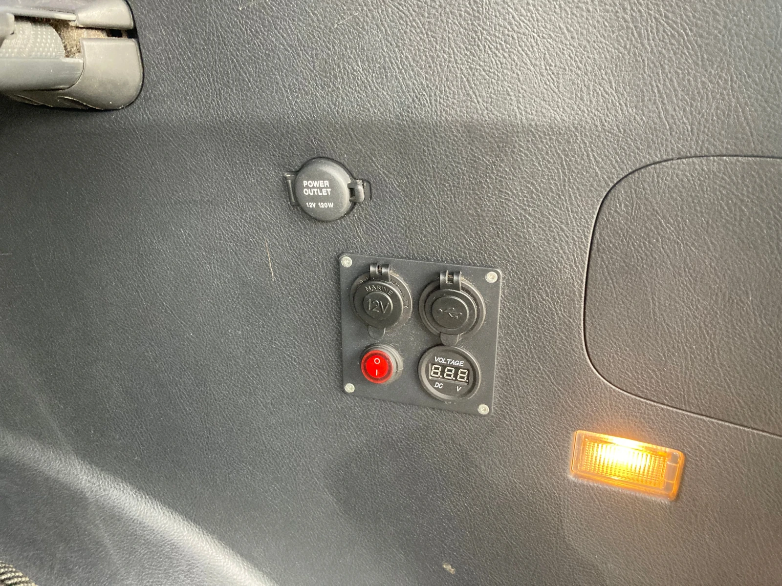 Hyundai Santa fe 2.7 ЧИСТО НОВ-113360хил.км. ГАЗ+ БЕНЗИН 4?4, снимка 17 - Автомобили и джипове - 54051334