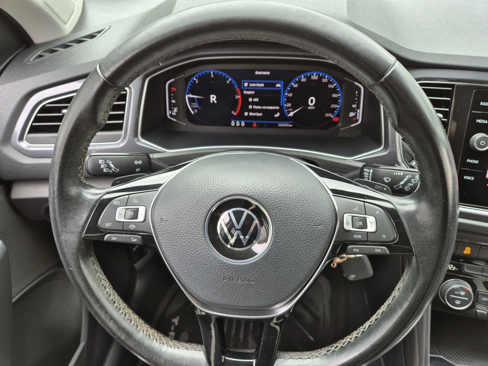 VW T-Roc 2.0TDI Style Digital Matrix Distr Камера , снимка 15 - Автомобили и джипове - 54074100