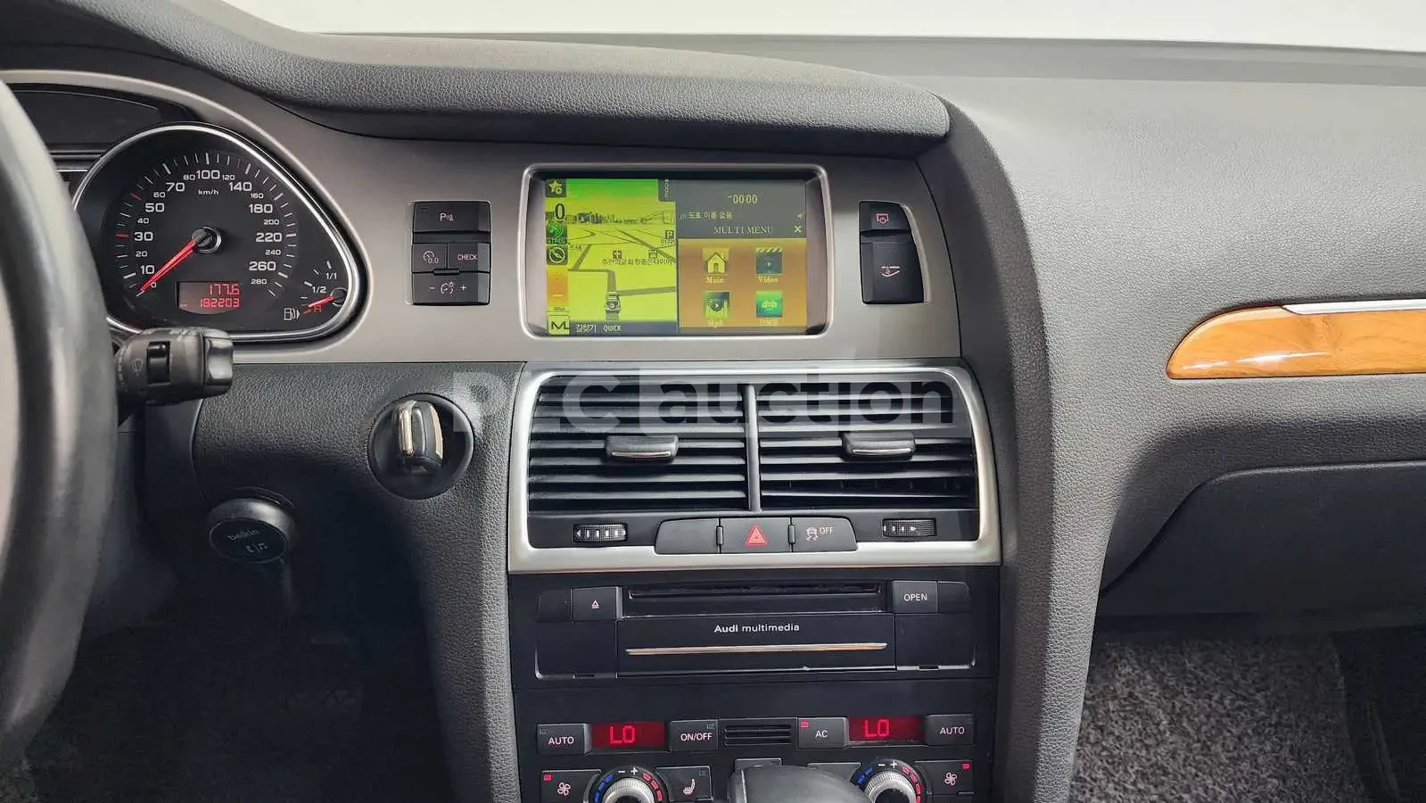 Audi Q7 Адаптивно окачване (ECS)* Навигационна система, снимка 14 - Автомобили и джипове - 54077468