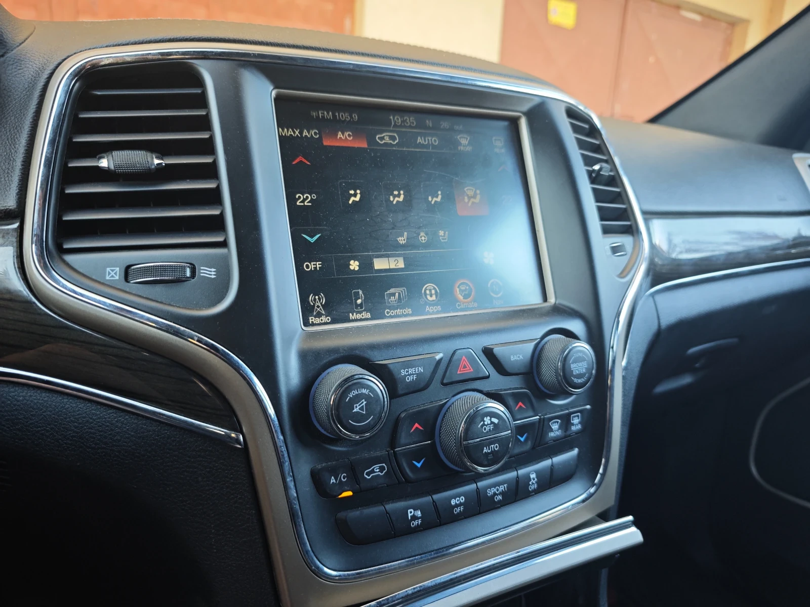 Jeep Grand cherokee 5.7 Overland с LPG Kme, снимка 12 - Автомобили и джипове - 54206921
