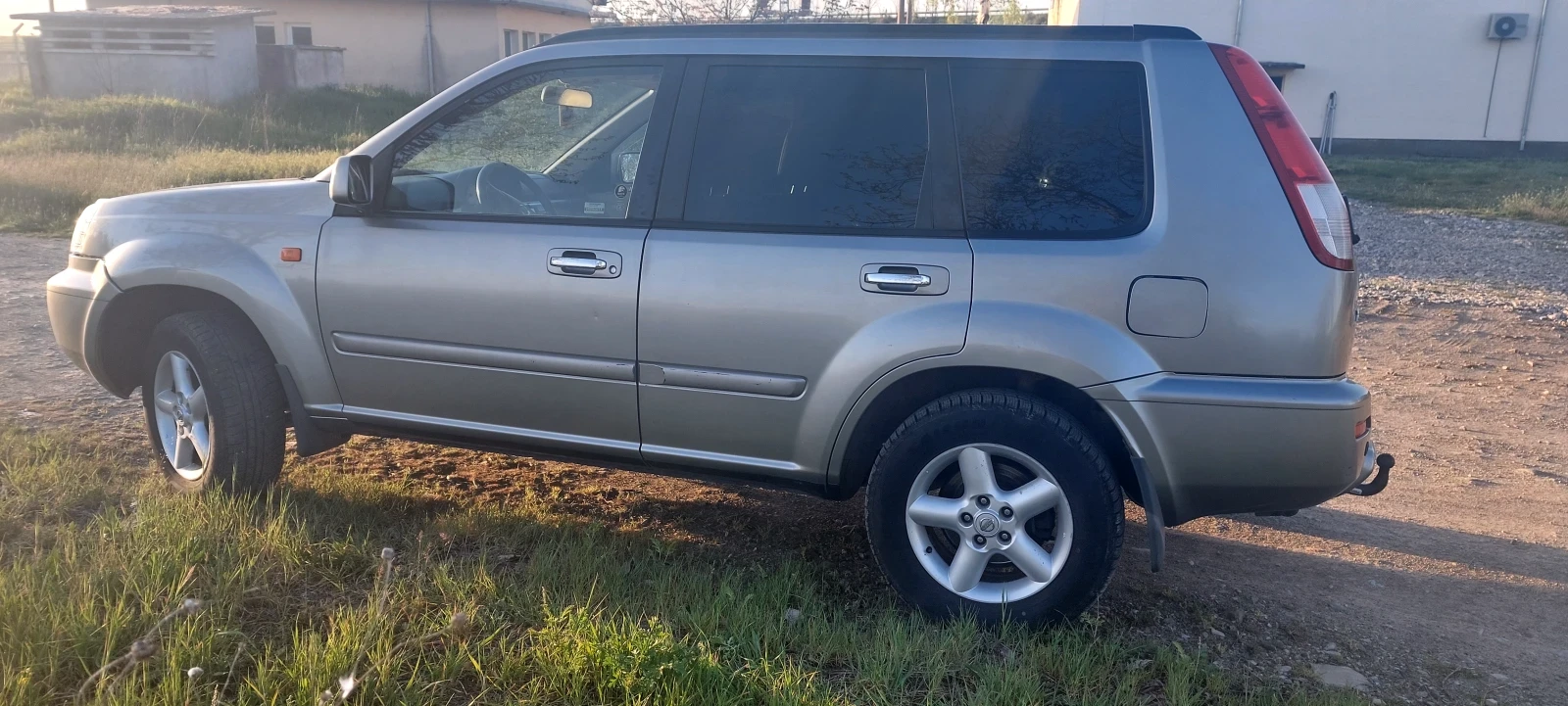 Nissan X-trail, снимка 2 - Автомобили и джипове - 54363521