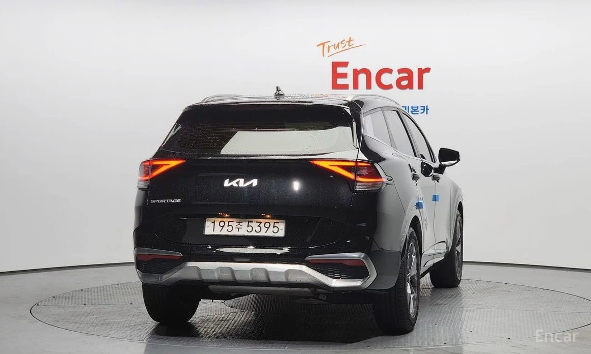 Kia Sportage, снимка 4 - Автомобили и джипове - 54428844