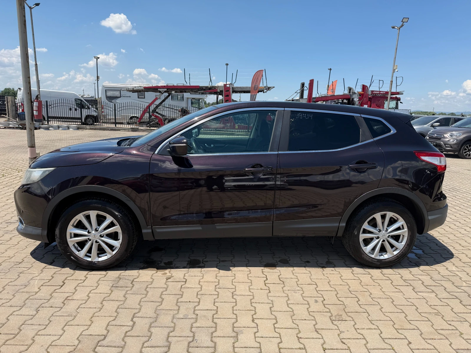 Nissan Qashqai 1.2i NAVI/KAMERA/PANORAMA EURO 5, снимка 9 - Автомобили и джипове - 54836042
