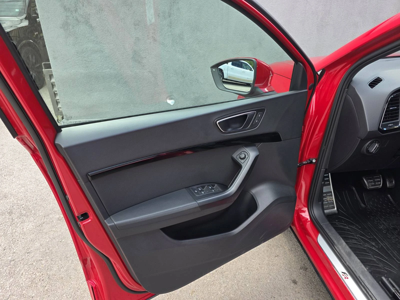 Seat Ateca FR, снимка 8 - Автомобили и джипове - 55196512