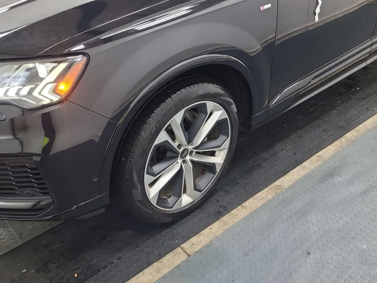 Audi Q7 * PROGRESSIV * CARFAX * , снимка 6 - Автомобили и джипове - 55583710