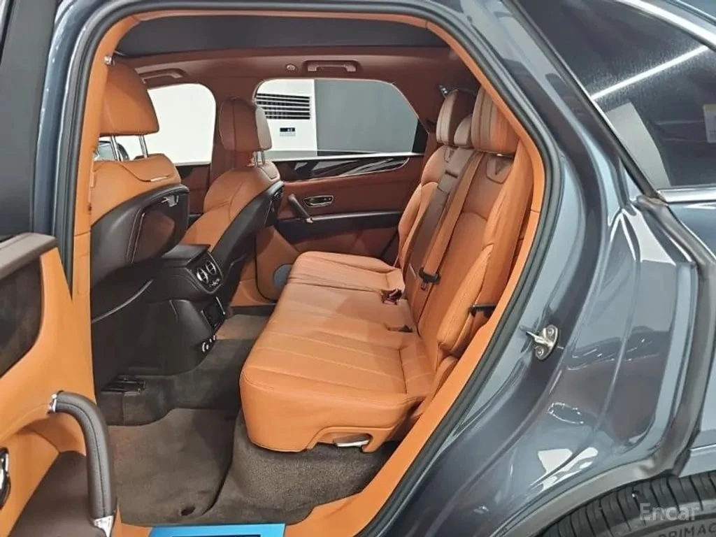 Bentley Bentayga 4.0 V8 , снимка 12 - Автомобили и джипове - 55879599