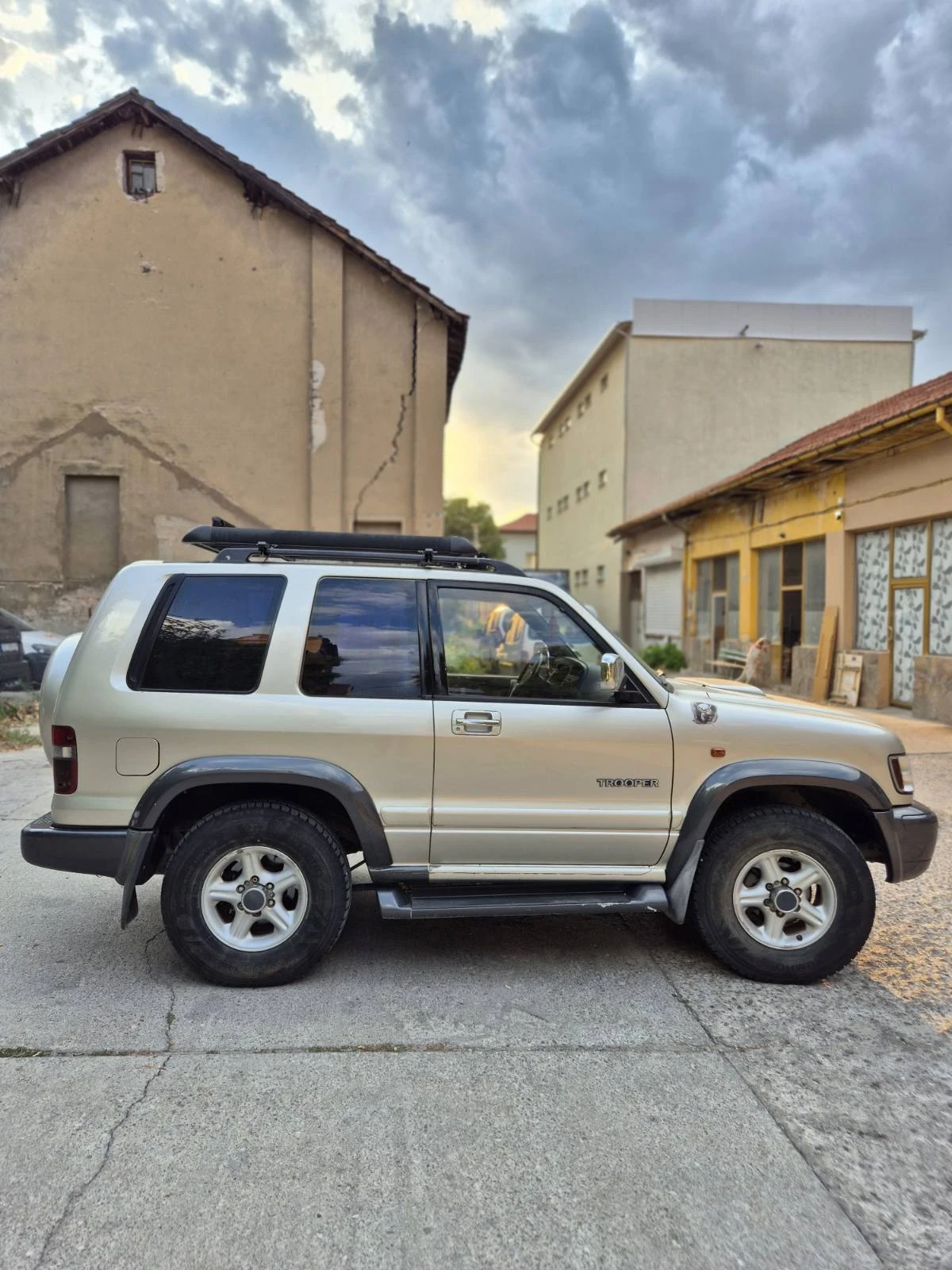 Isuzu Trooper