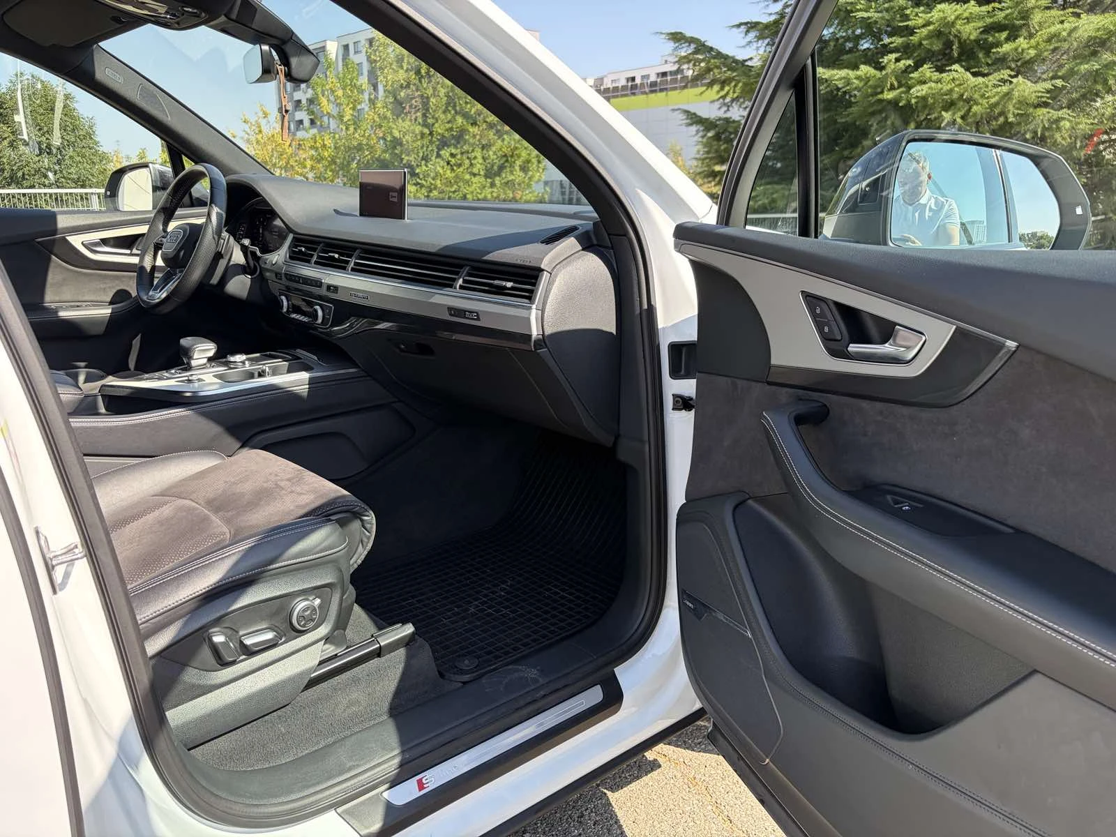 Audi Q7 50TDI S-LINE/MATRIX/AIR/BOSE/6+ 1/SOFT CLOSE, снимка 10 - Автомобили и джипове - 55936882
