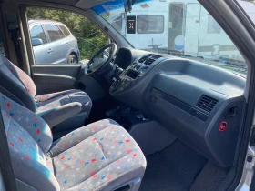 Mercedes-Benz V 220, снимка 5