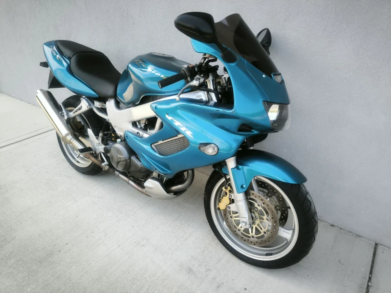 Honda Vtr 1000 FireStorm, 2000 година , снимка 2 - Мотоциклети и мототехника - 50560844