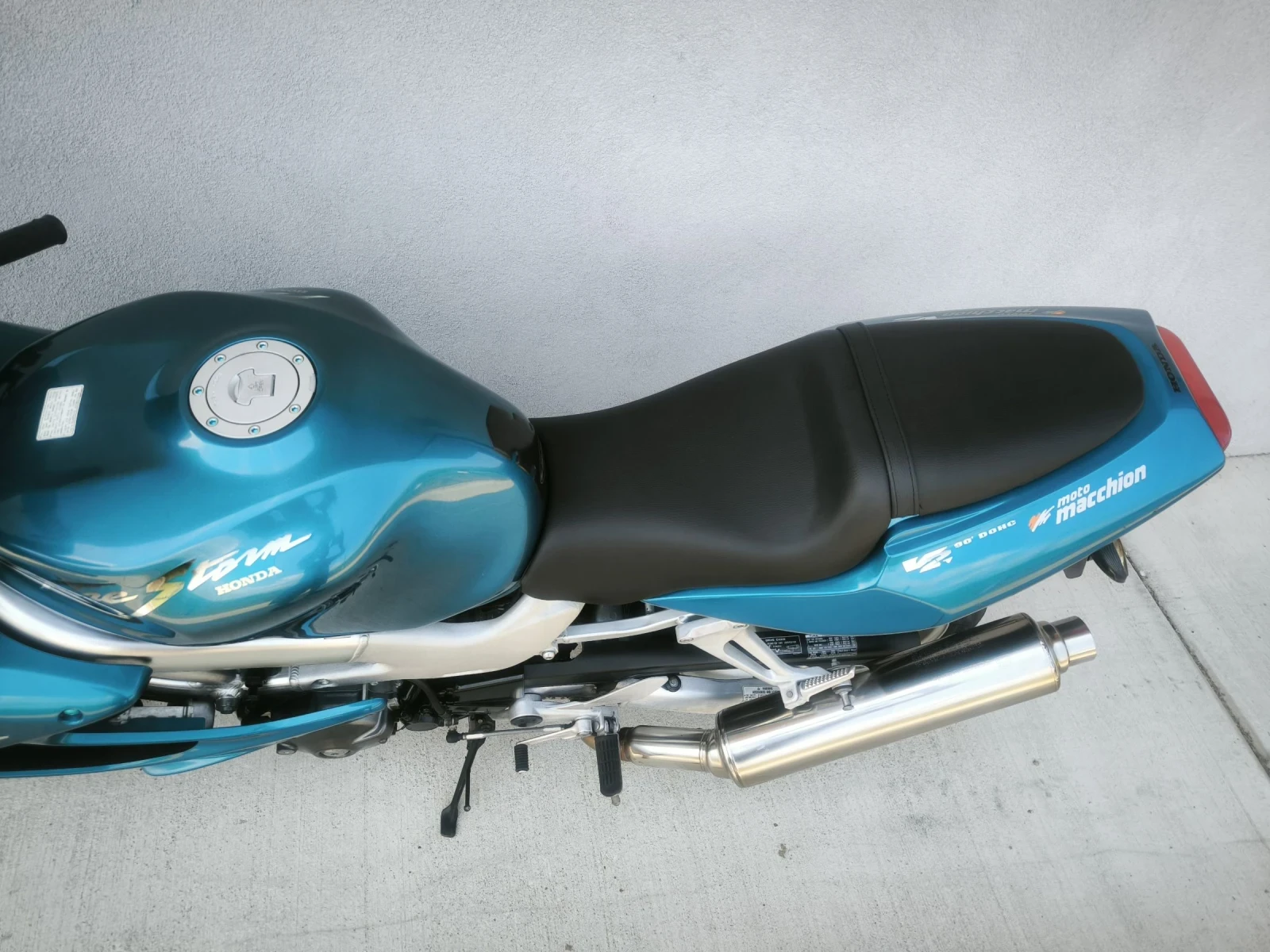 Honda Vtr 1000 V2 FireStorm, 2000 година  - изображение 5