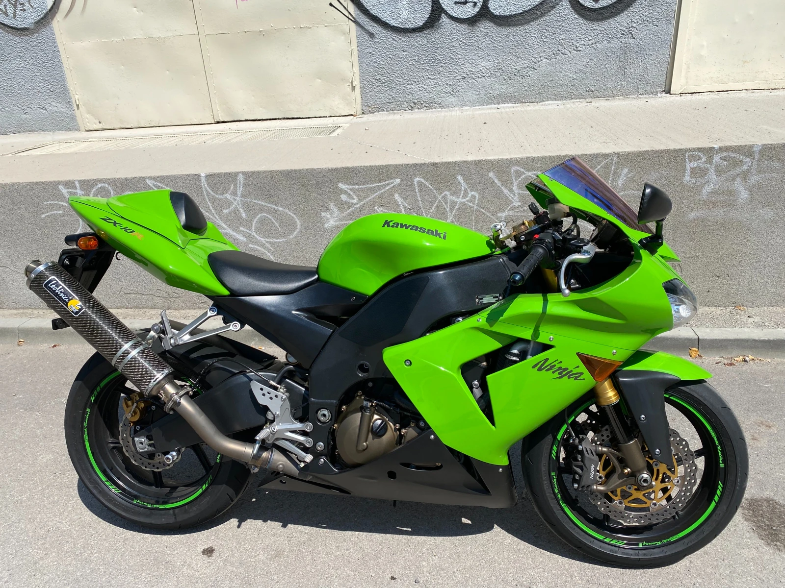 Kawasaki Ninja ZX10R