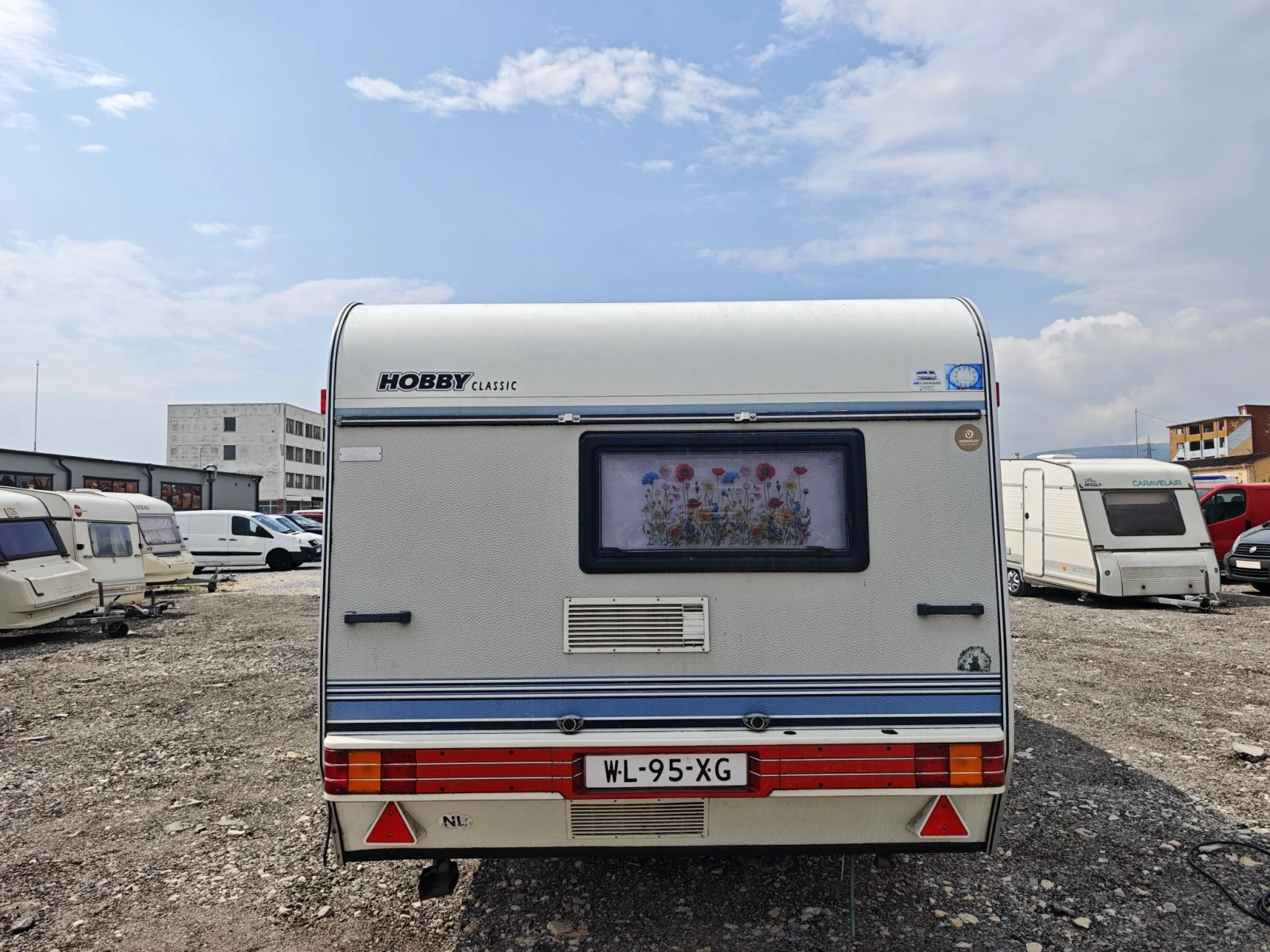 Каравана Hobby, снимка 7 - Каравани и кемпери - 55834141