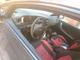 Kia Ceed 1.4 benzin diesel kombi и хечбег, снимка 13