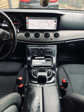 Mercedes-Benz E 220, снимка 11