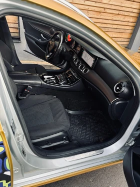 Mercedes-Benz E 220, снимка 7