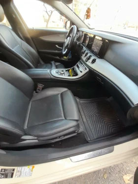 Mercedes-Benz E 200, снимка 10