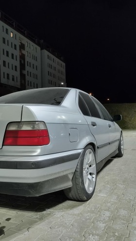 BMW 325 TDS, снимка 2