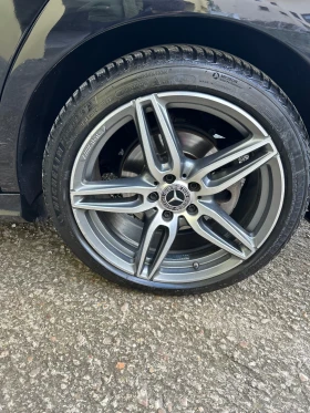 Mercedes-Benz E 220 E220/AMG/LINE, снимка 3