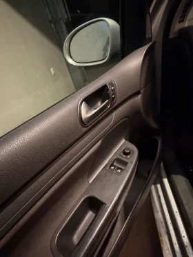 VW Golf 1.4 КЛИМА , снимка 12