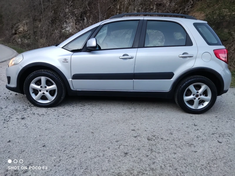 Suzuki SX4 Италия, 6-скорости, снимка 4 - Автомобили и джипове - 47393747