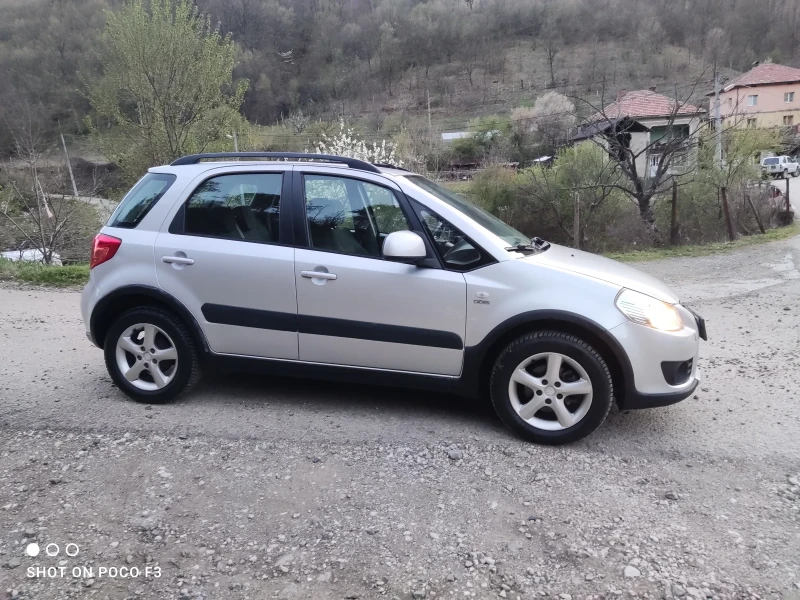 Suzuki SX4 Италия, 6-скорости, снимка 3 - Автомобили и джипове - 47393747