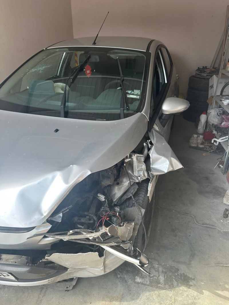 Ford Fiesta 1.4 TDCI, снимка 2 - Автомобили и джипове - 47482870