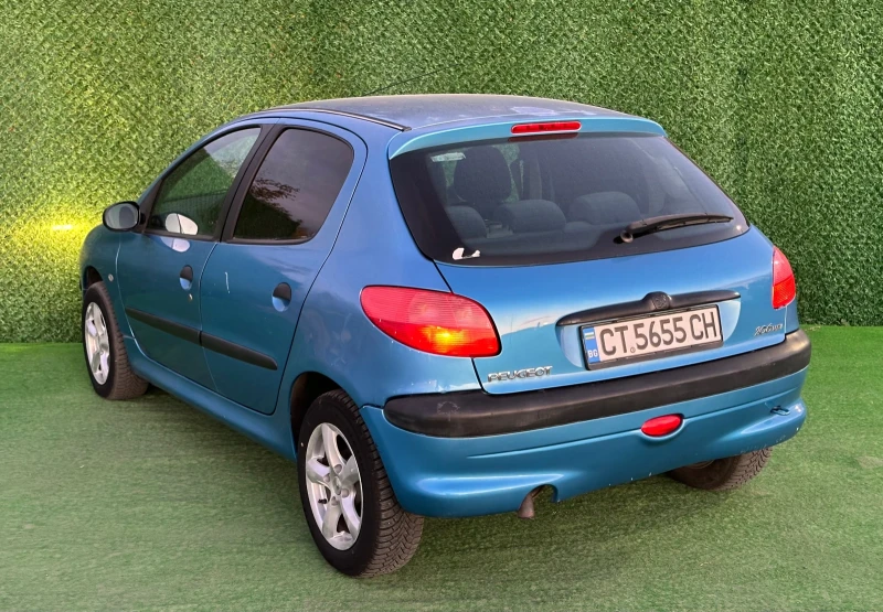 Peugeot 206 1.4HDI 68ks KLIMATRONIK, снимка 7 - Автомобили и джипове - 47841693