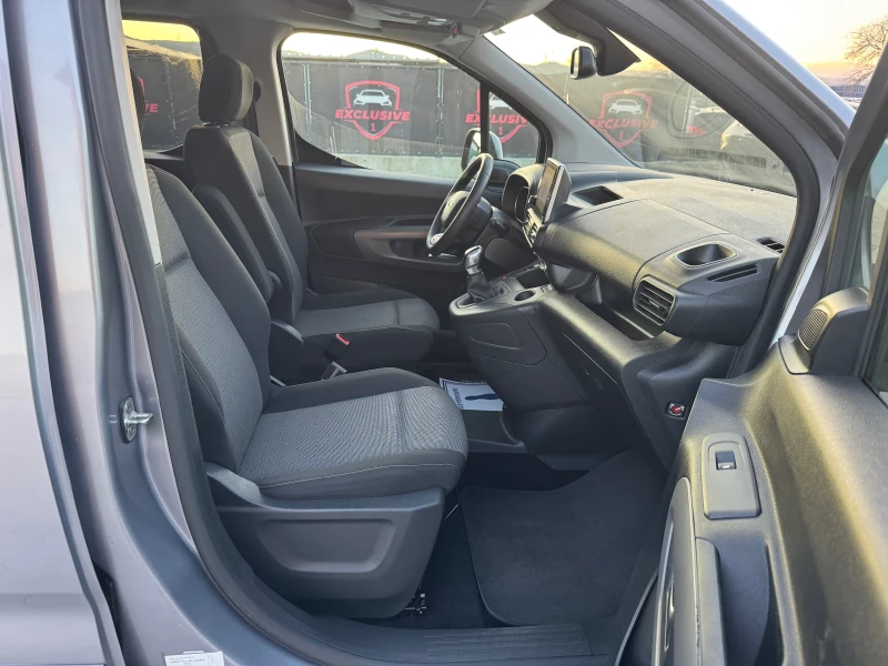 Toyota Proace City Verso 1.5D CAMERA TOP, снимка 13 - Автомобили и джипове - 48349255