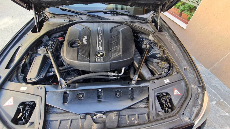BMW 525 M-пакет X-drive 4x4, снимка 4 - Автомобили и джипове - 51317045